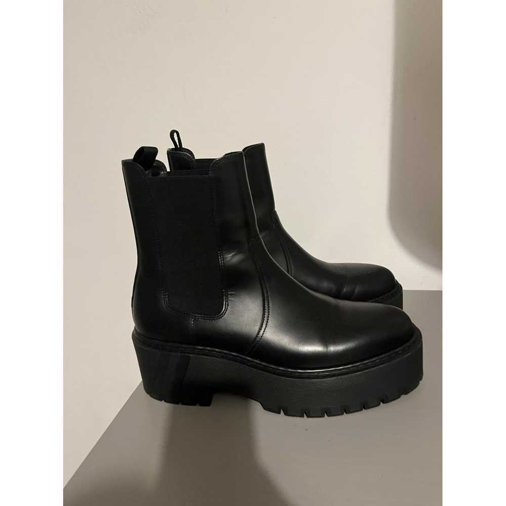 Hermès Leather biker boots - image 4