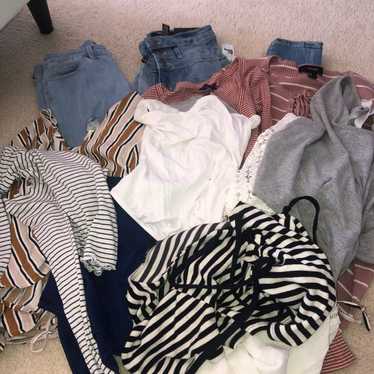 bundle of women clothes/ lot - image 1