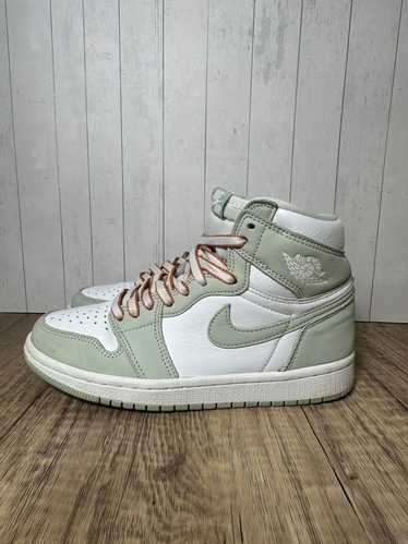 Air Jordan 1 High Retro “Seafoam”