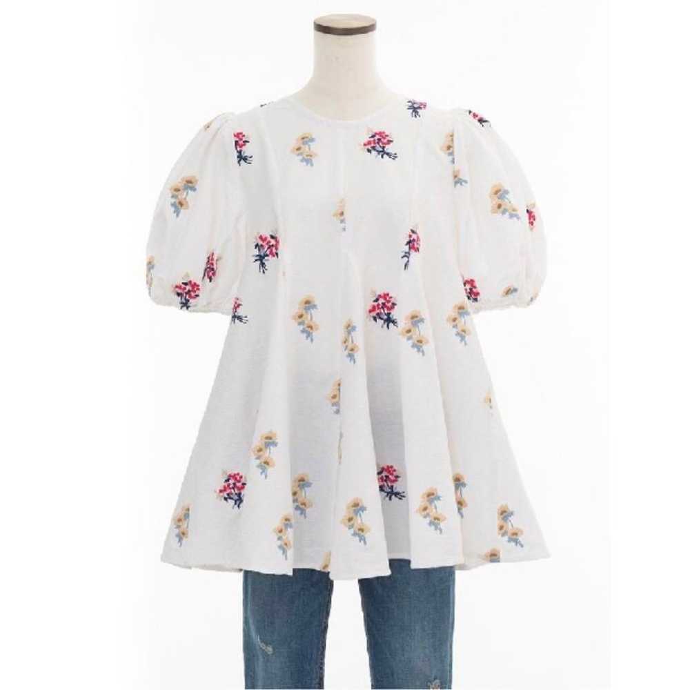 Chesty Flower Embroidery Flare Top - image 1