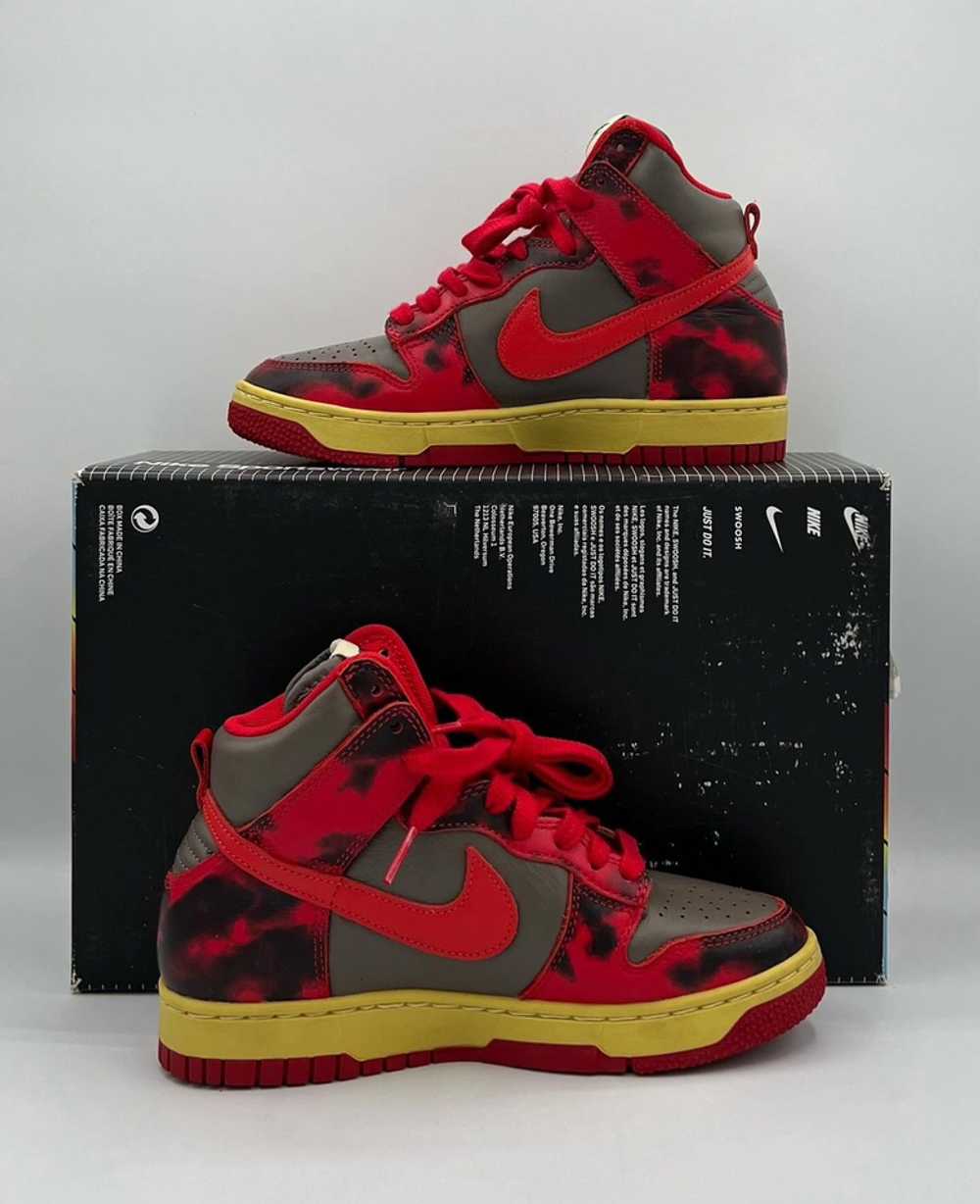 Nike Dunk High 1985 Red Acid Wash Size 4 Pre-Owned - image 2