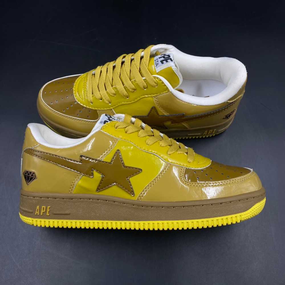 SZ 9.5 Bapesta Gold Member (2006) - image 1