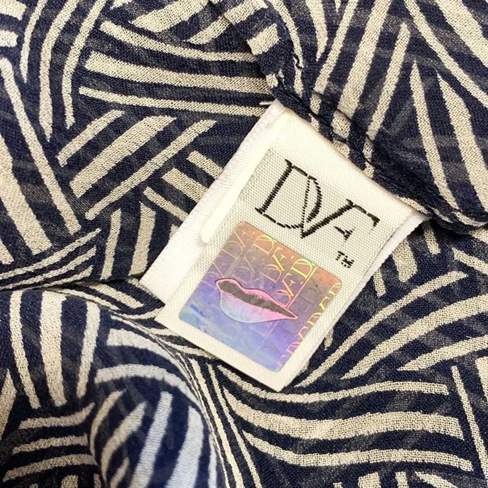 Diane Von Furstenberg  Blue Printed Sheer Silk Ti… - image 10