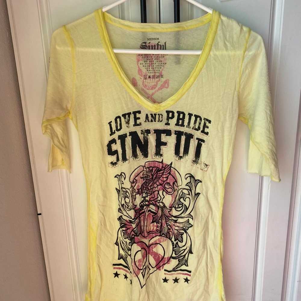 Sinful womens tee bundle of 4 size medium - image 8