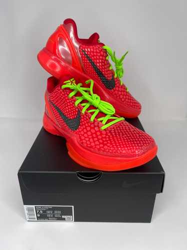 Kobe VI Protro “Reverse Grinches”