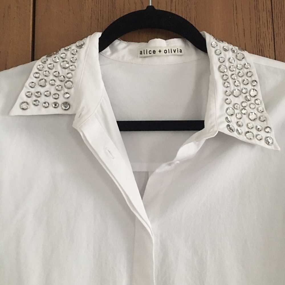 Alice + Olivia White Rhinestone Shirt Dr - image 4