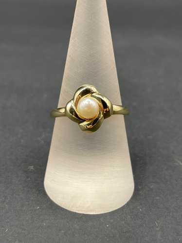 Ladies 14ct Yellow Gold White Pearl Ring