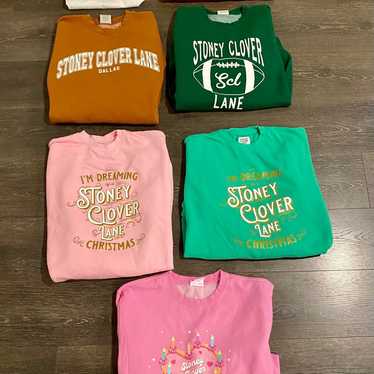 Stony Clover Lane T-shirt and sweatshirts