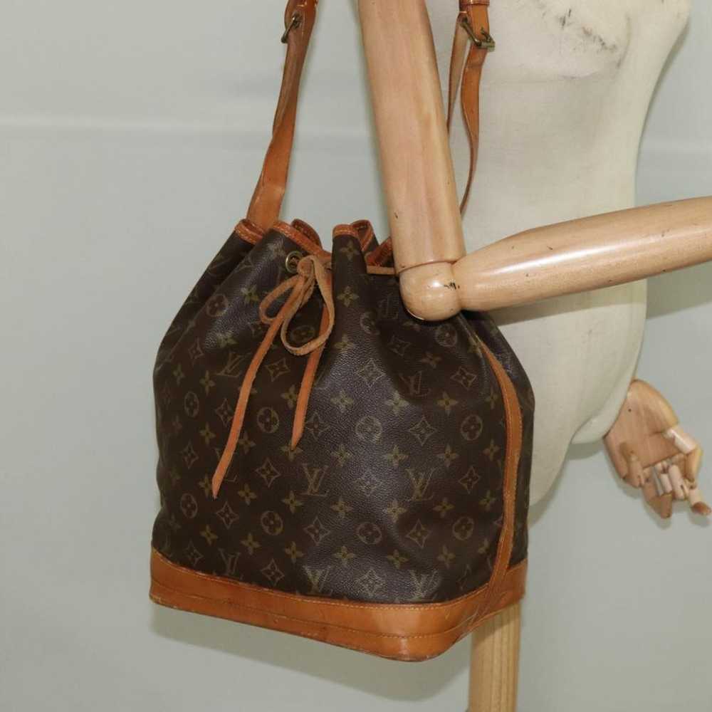 Louis Vuitton Noé cloth handbag - image 3