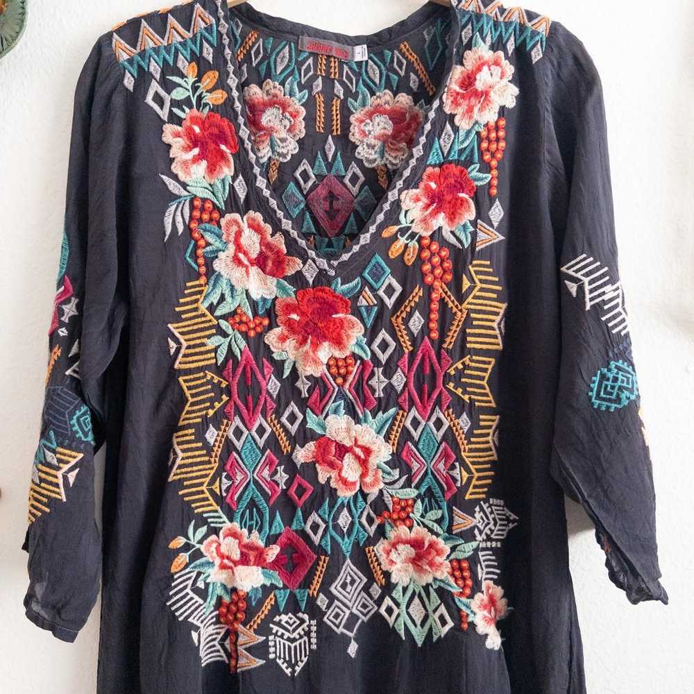 Johnny Was Blue Floral Embroidered Tunic Top Size… - image 3