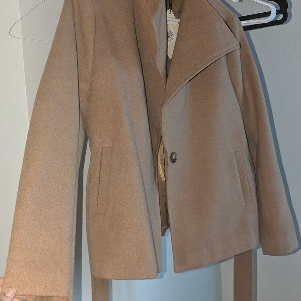 NWOT Love Bonito Camel Wool Fitted Collared Jacke… - image 6