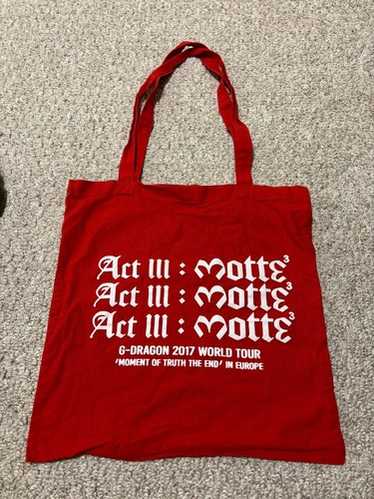 G_DRAGON <ACT III, M.O.T.T.E>トレーナー G_DRAGON <ACT III, M.O.T.T.E>トレーナー