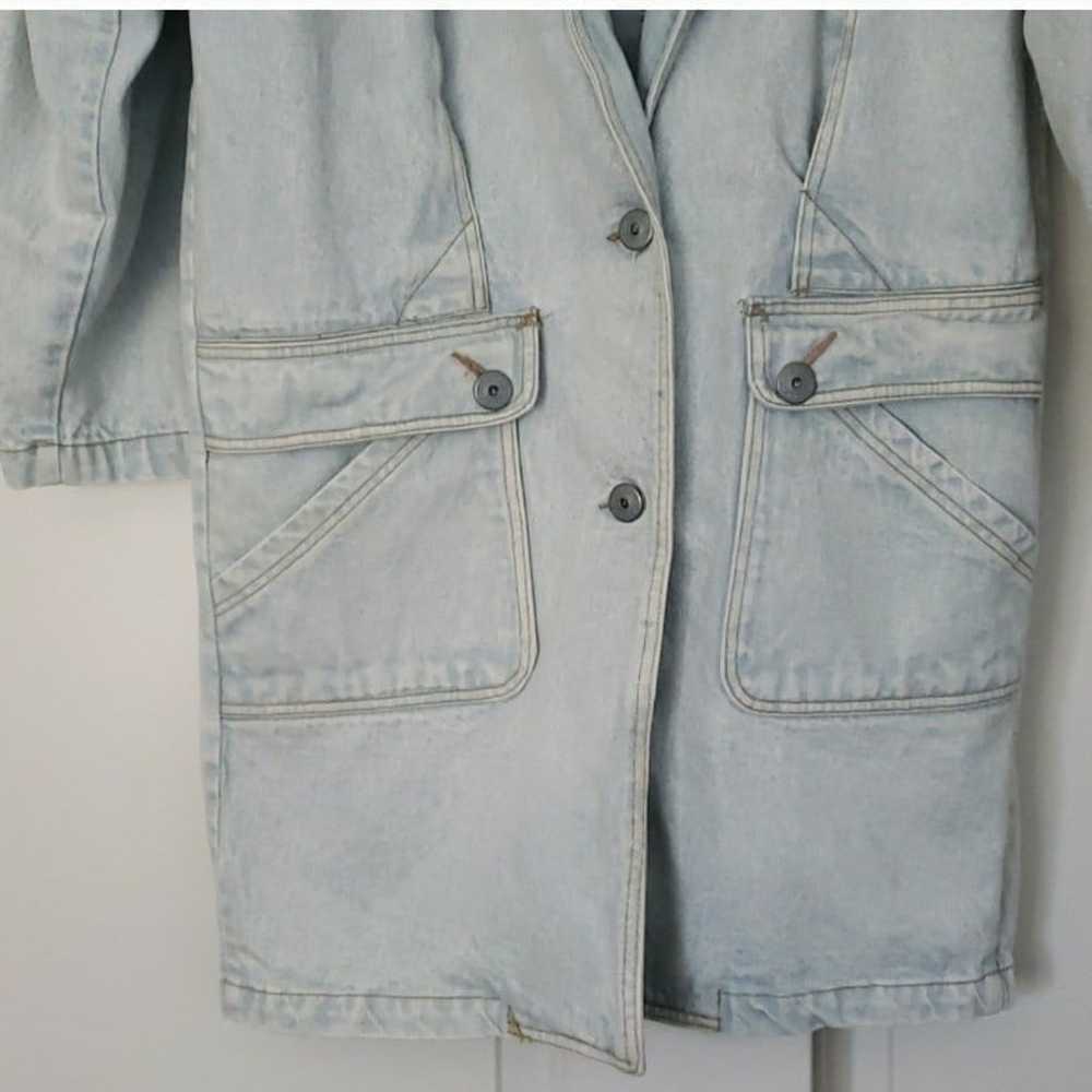 Andy John's Denim Jean trench coat size medium - image 4