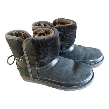 Ugg Snow boots