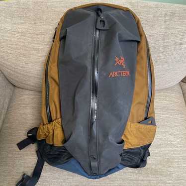 【☆ARC’TERYX】ARROW22 Arcteryx arrow 22 backpack - Gem