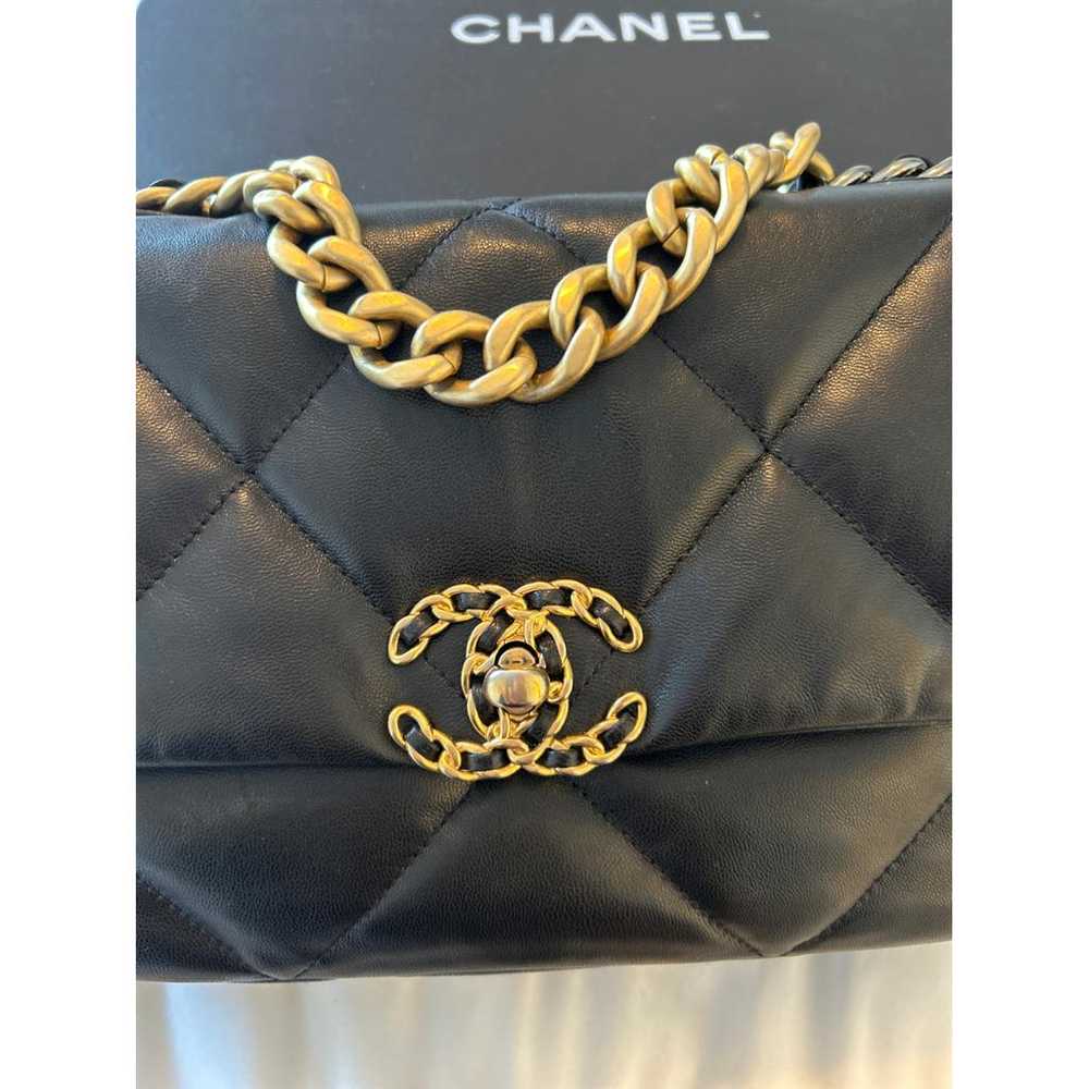 Chanel Chanel 19 leather handbag - image 7