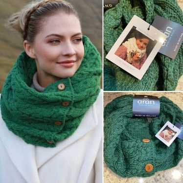 Aran Crafts New Aran Woolen Mills $70 Green Wool I