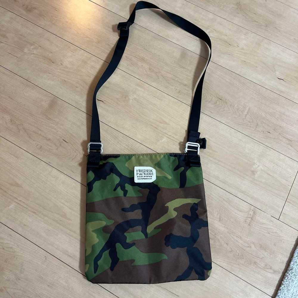 Frederick Packers Shoulder Bag Camouflage Pattern - image 1