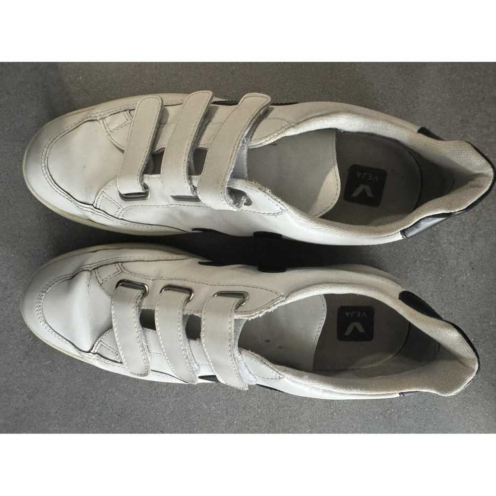 Veja Leather low trainers - image 8