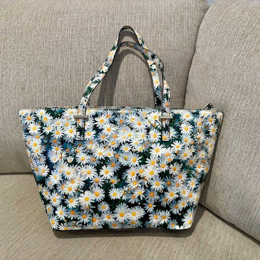 Kate Spade Cedar Street Daisy Tote - image 1