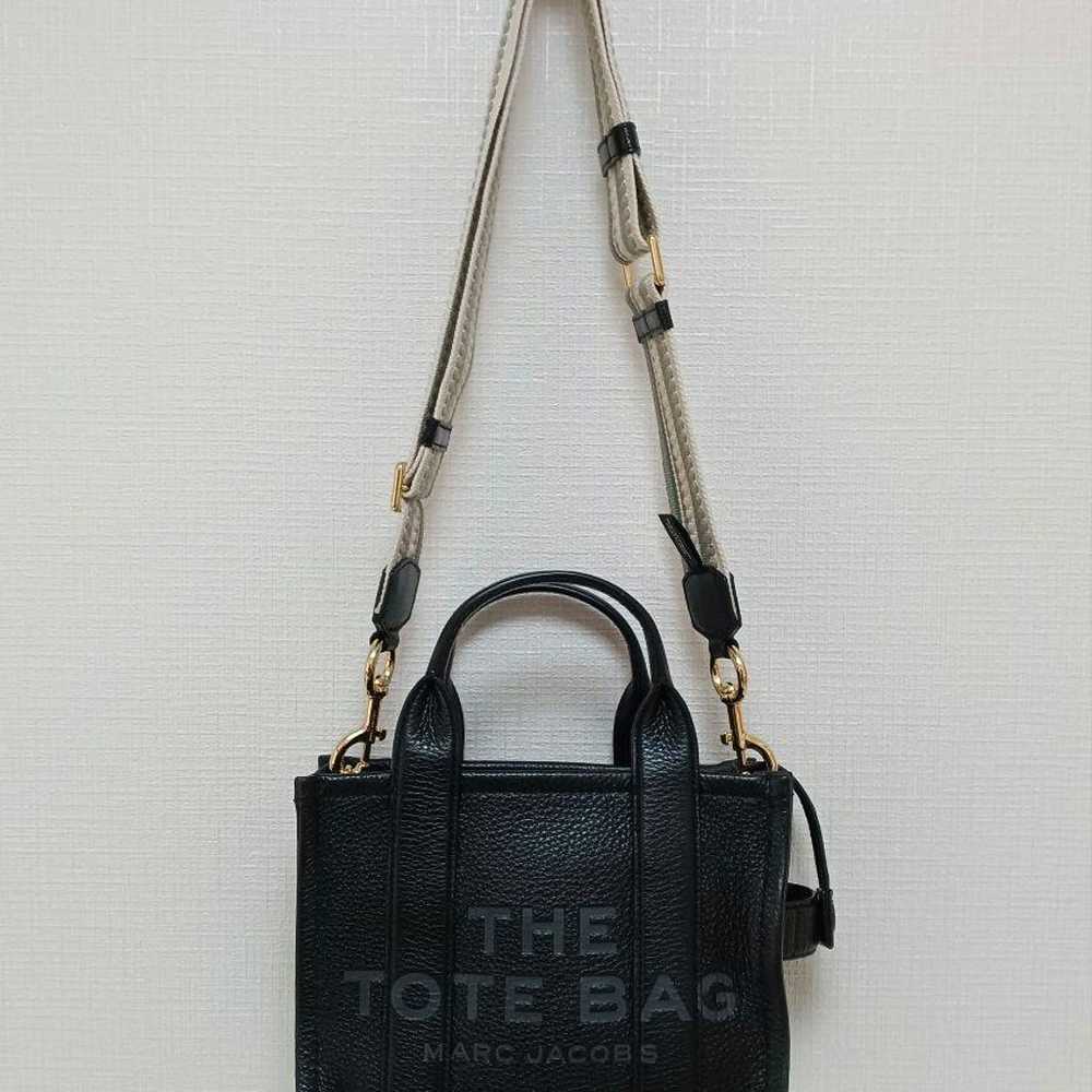 AJG07 Marc Jacobs Exquisite Condition The Tote Ba… - image 11