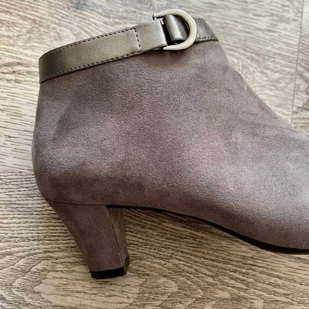 A2 by Aerosoles Shore Enough Shoe Booties in Gray… - image 4