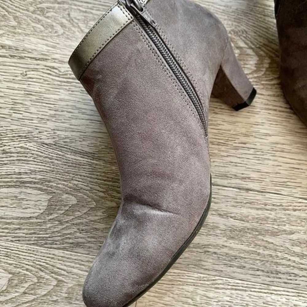 A2 by Aerosoles Shore Enough Shoe Booties in Gray… - image 7