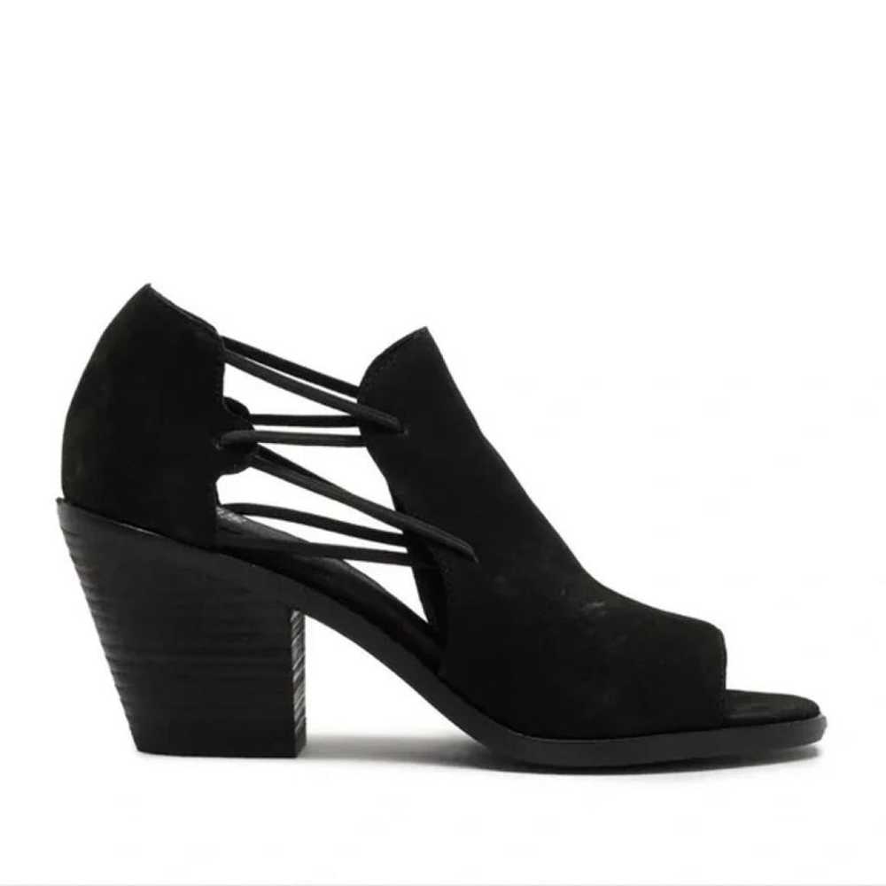 Eileen Fisher Leather heels - image 3