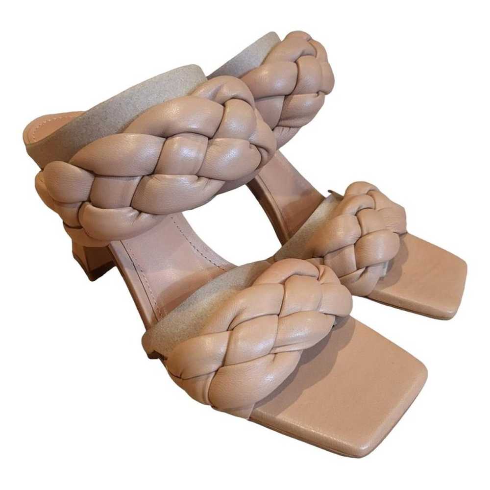 Marc Fisher Leather sandal - image 1