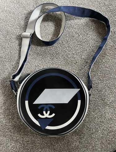 Chanel Chanel Airlines Round Canteen Crossbody Bag - image 1