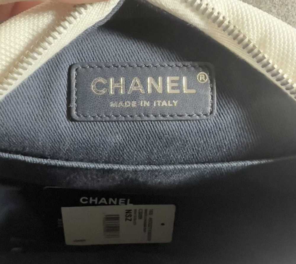 Chanel Chanel Airlines Round Canteen Crossbody Bag - image 8