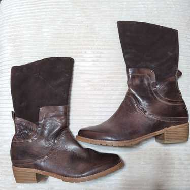 Antelope Mid Calf Leather Boots NWOT - image 1