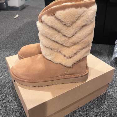 UGG Tania Women's Tan Boots sz 7 - image 1