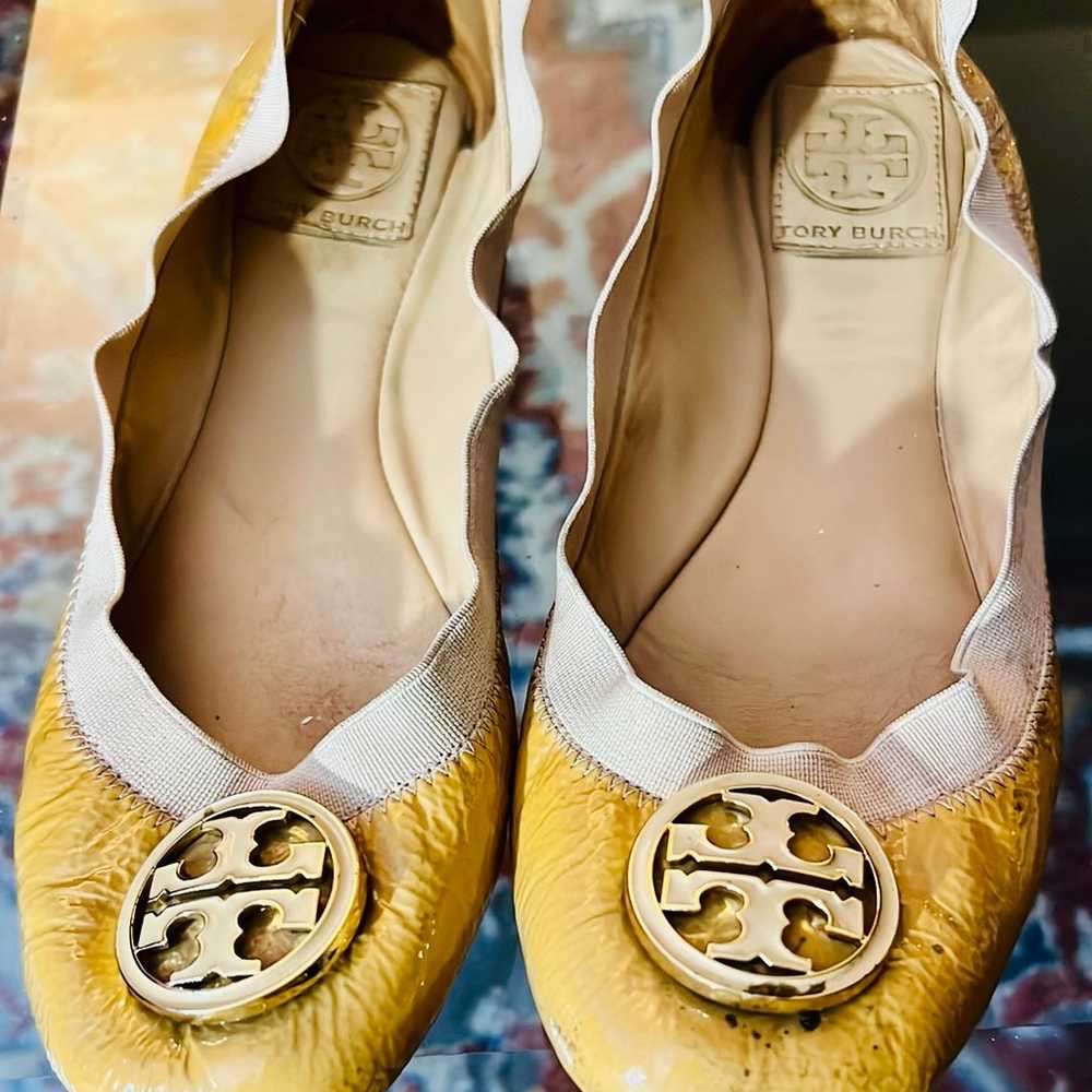 Tory Burch patented  leather flats - image 9