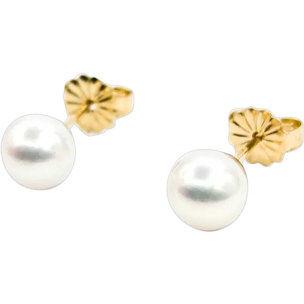 Elegant Pearl Stud Earrings in 14kt Gold - image 1