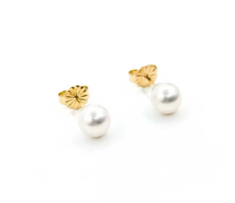 Elegant Pearl Stud Earrings in 14kt Gold - image 3