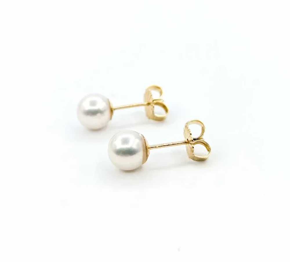 Elegant Pearl Stud Earrings in 14kt Gold - image 7