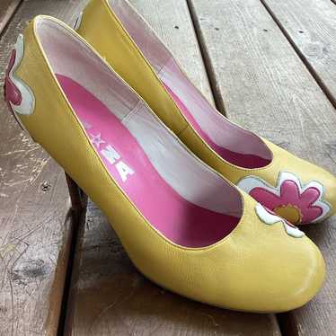 Y2K 2000s NA NA Yellow Pink Floral Round Toe Pump… - image 1