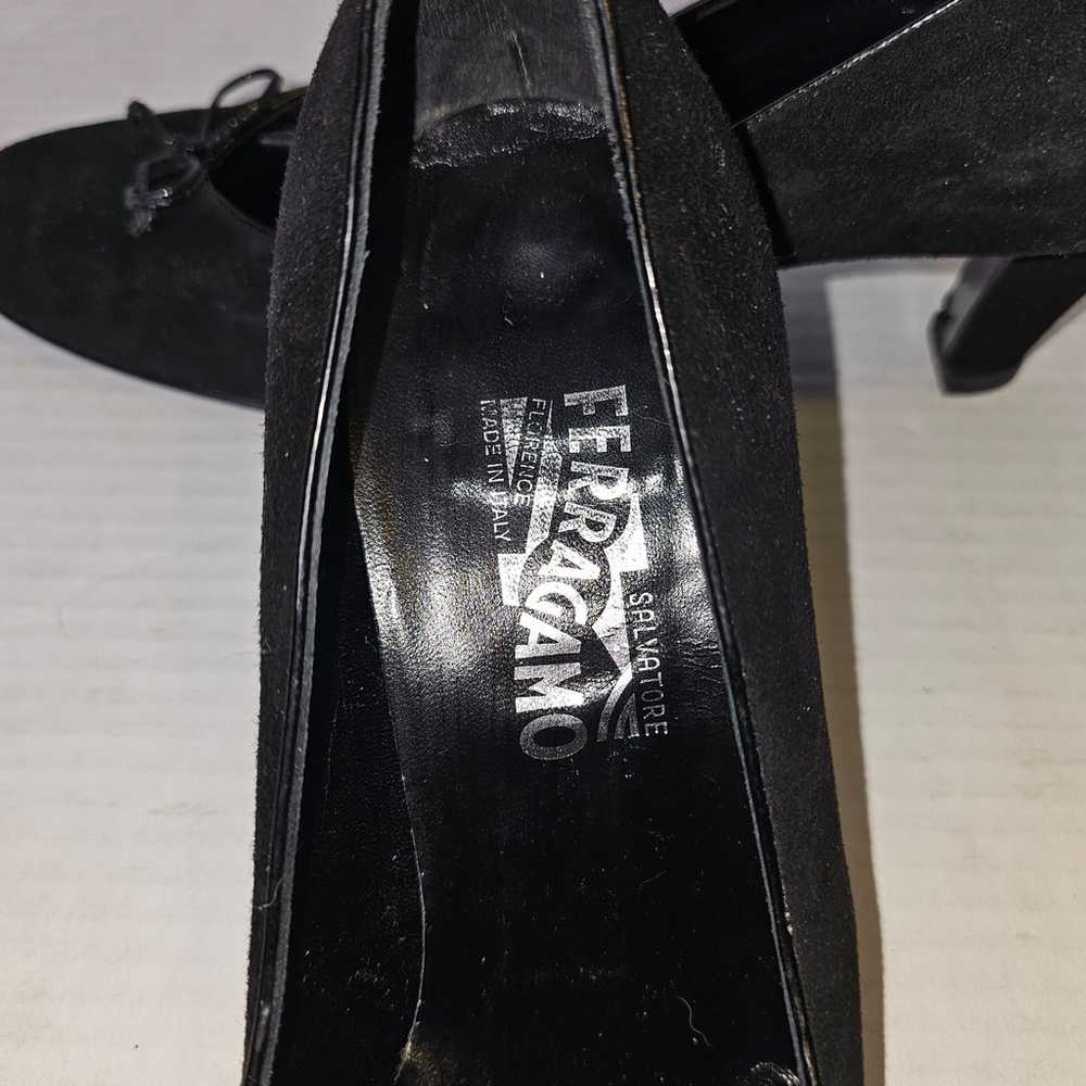 VTG Salvatore Ferragamo Black Heels Bow Accent SZ… - image 9