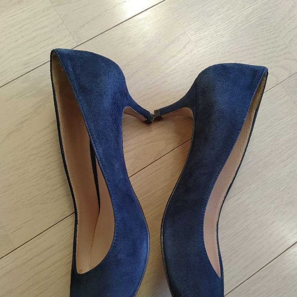 GALLARDAGALANTE Elegant Standard Pumps Navy in Ex… - image 7