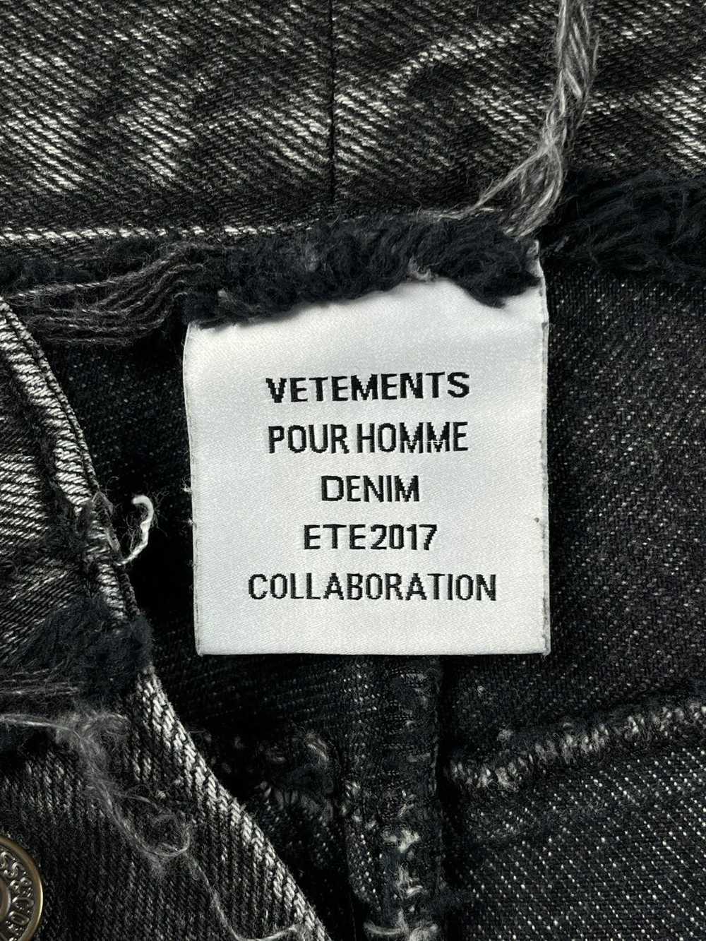 Levi's × Vetements SS17 Vetements Reworked Distre… - image 10