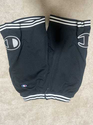 Champion Champion basketball shorts size Small