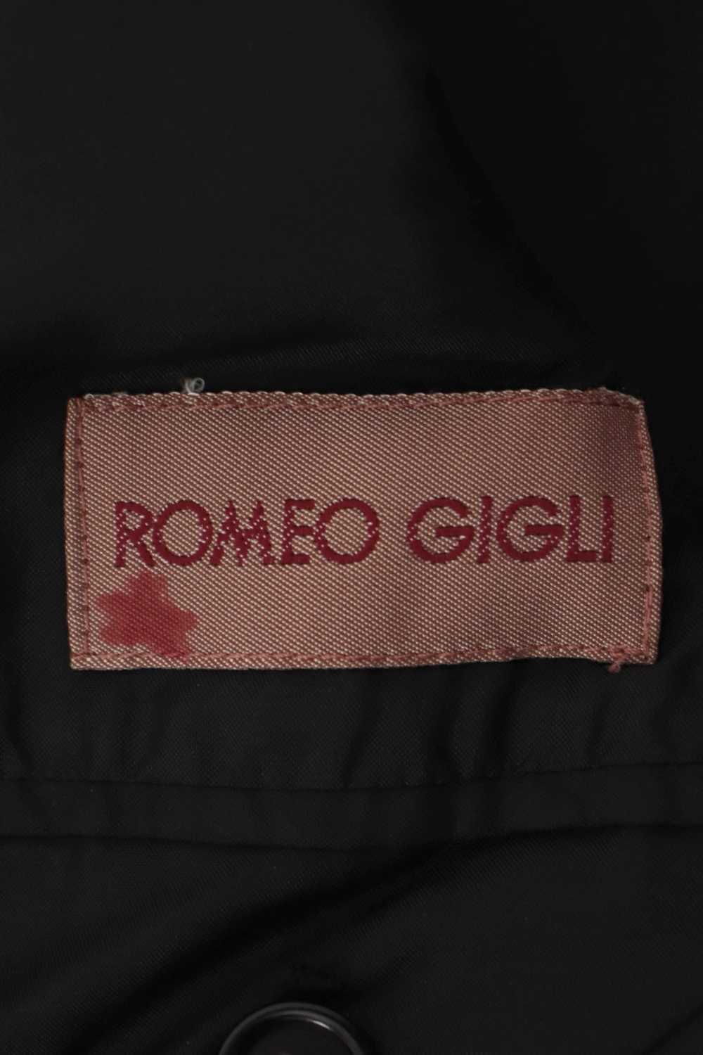 1990s Romeo Gigli Velvet Fitted Blazer - image 7