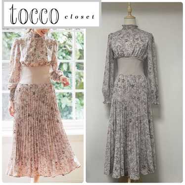 Tocco Closet Waist Rib Flower Print Pleated Dress - image 1