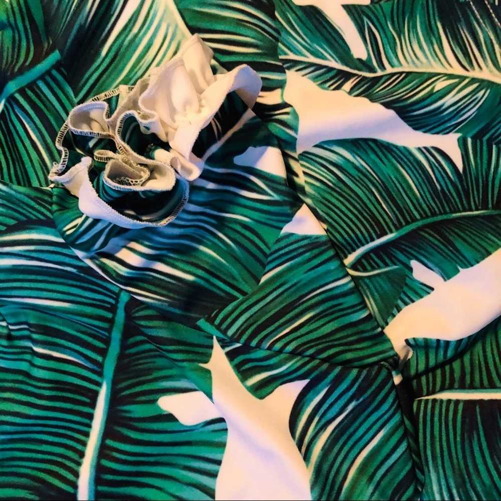 SHEIN White Green Palm Leaf Tropical Print Ruffle… - image 5