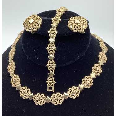 1970s Avon Precious Pretenders Filigree Gold Tone… - image 1