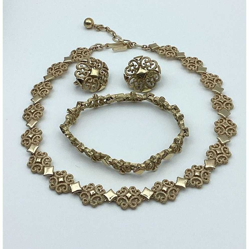 1970s Avon Precious Pretenders Filigree Gold Tone… - image 2