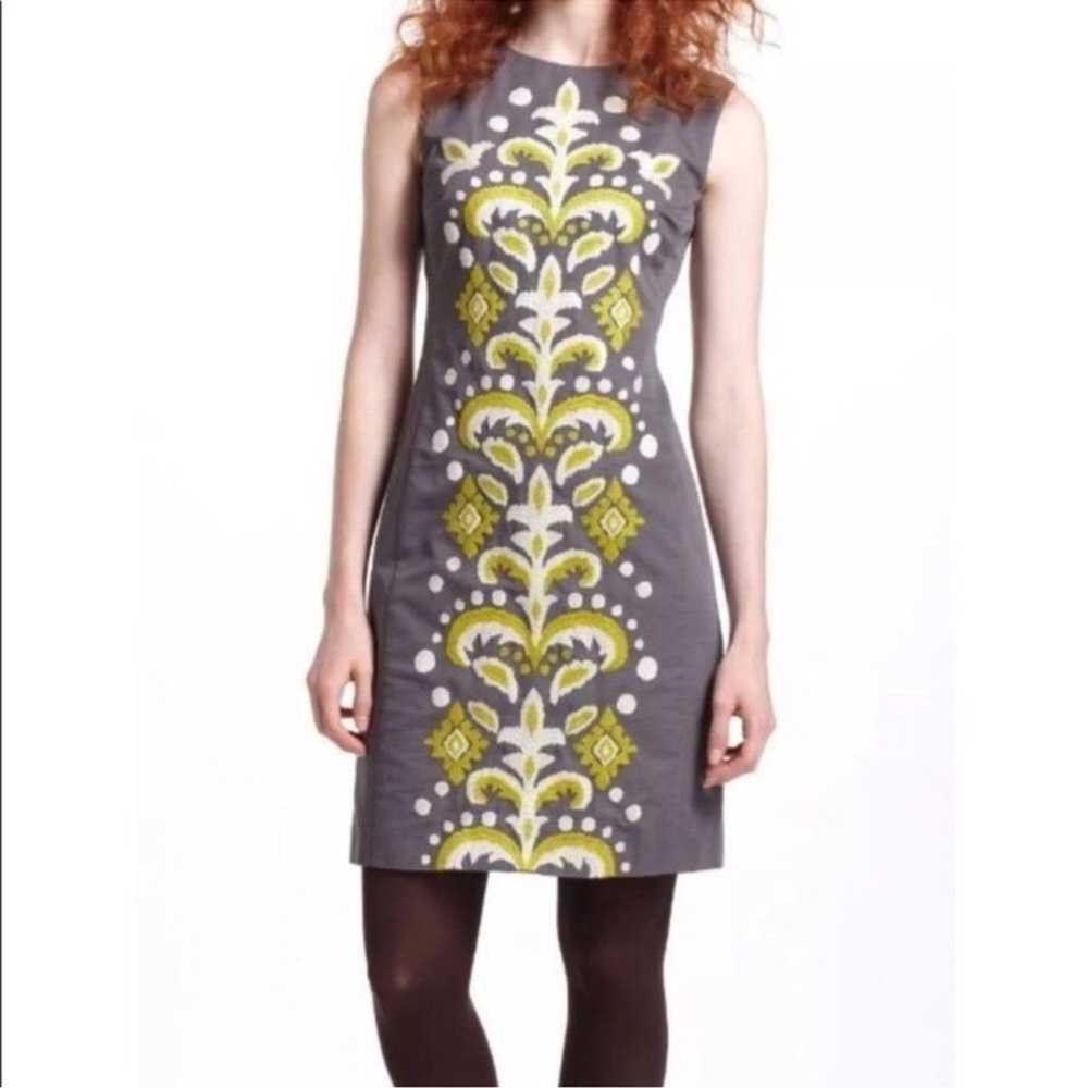 Anthropologie x Tabitha Embroidered Shift Dress s… - image 1