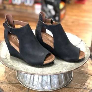 Bnwt Corky Black Heels - image 1