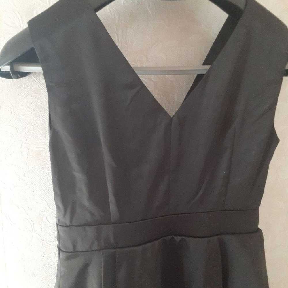 Black V-neck party dress - image 5